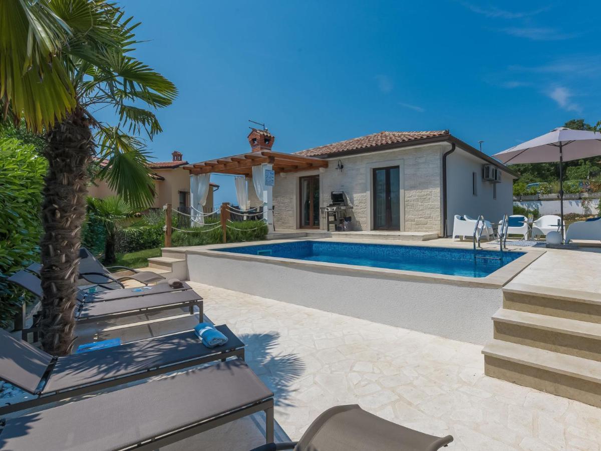 Holiday Home Villa Joy Novigrad Istria Exterior foto