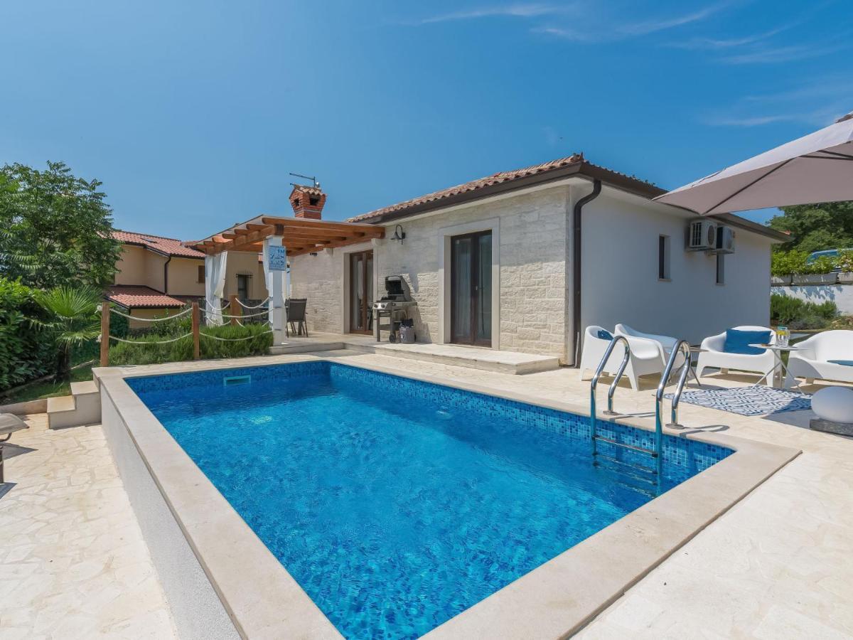 Holiday Home Villa Joy Novigrad Istria Exterior foto