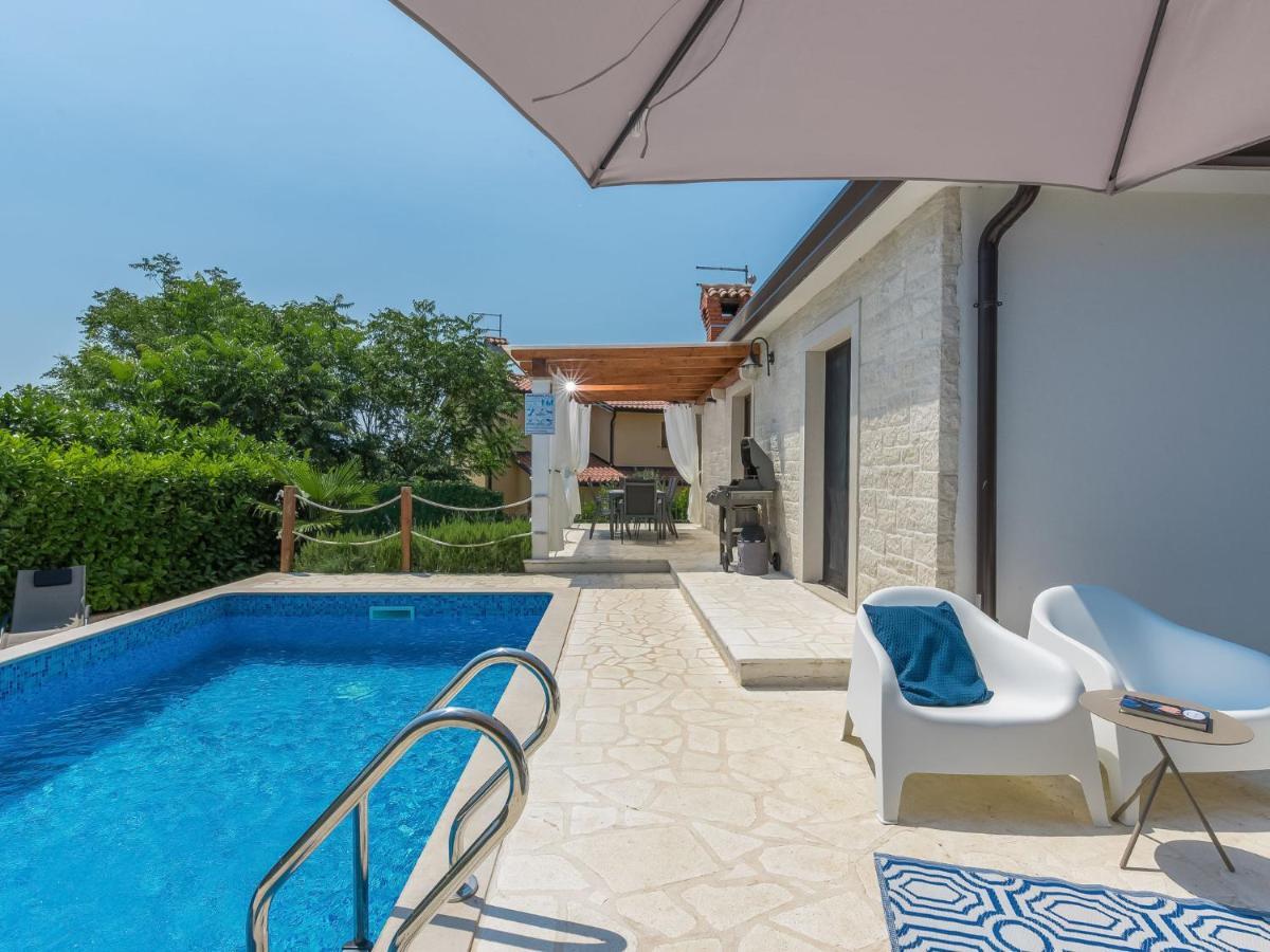 Holiday Home Villa Joy Novigrad Istria Exterior foto
